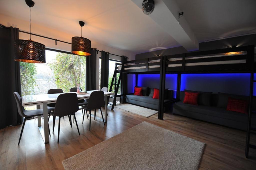 Vila Gigi, Ideala Pentru Relaxare Si Distractie! Breaza  Exterior photo